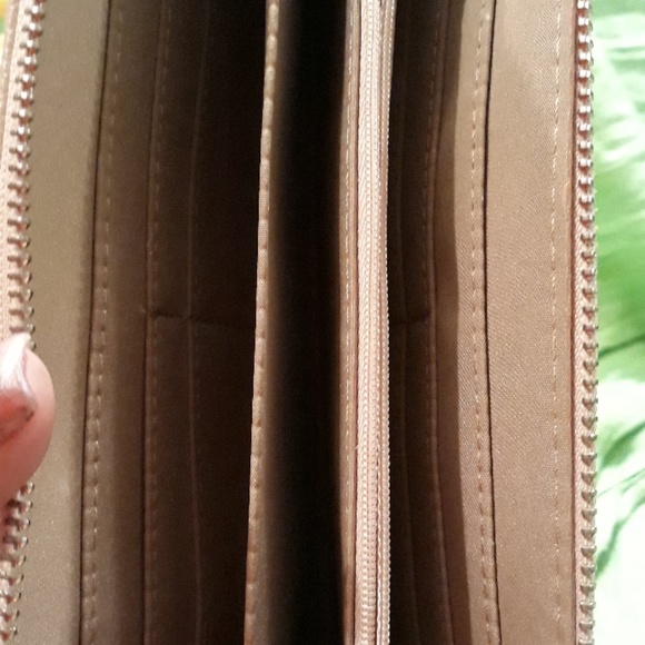 Wallet - Picture 4 of 5